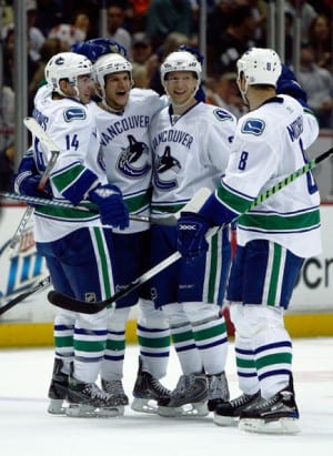 Post image for NHL: Blackhawks and Canucks Ready to Dance Again