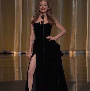 Angelina Jolie's Awkward Leg Trumps 2012 Oscar Winners