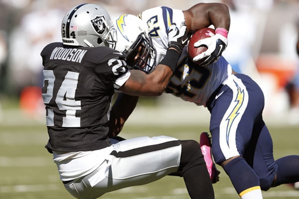 2015-nfl-week-16-chargers-raiders-betting-odds