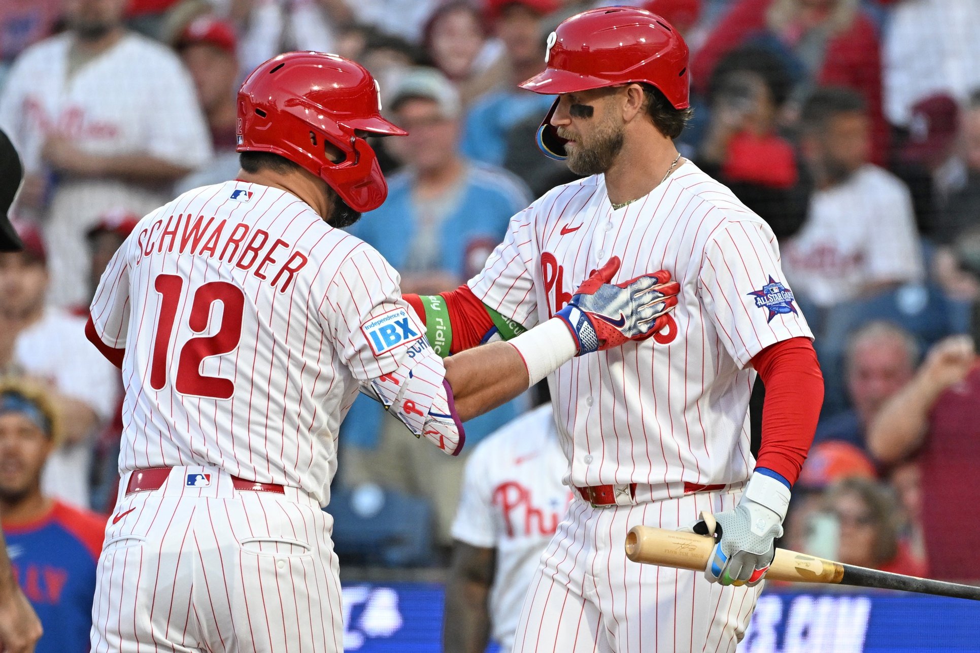 Chicago Cubs vs. Philadelphia Phillies: Odds, Prediction by Zach Lutz