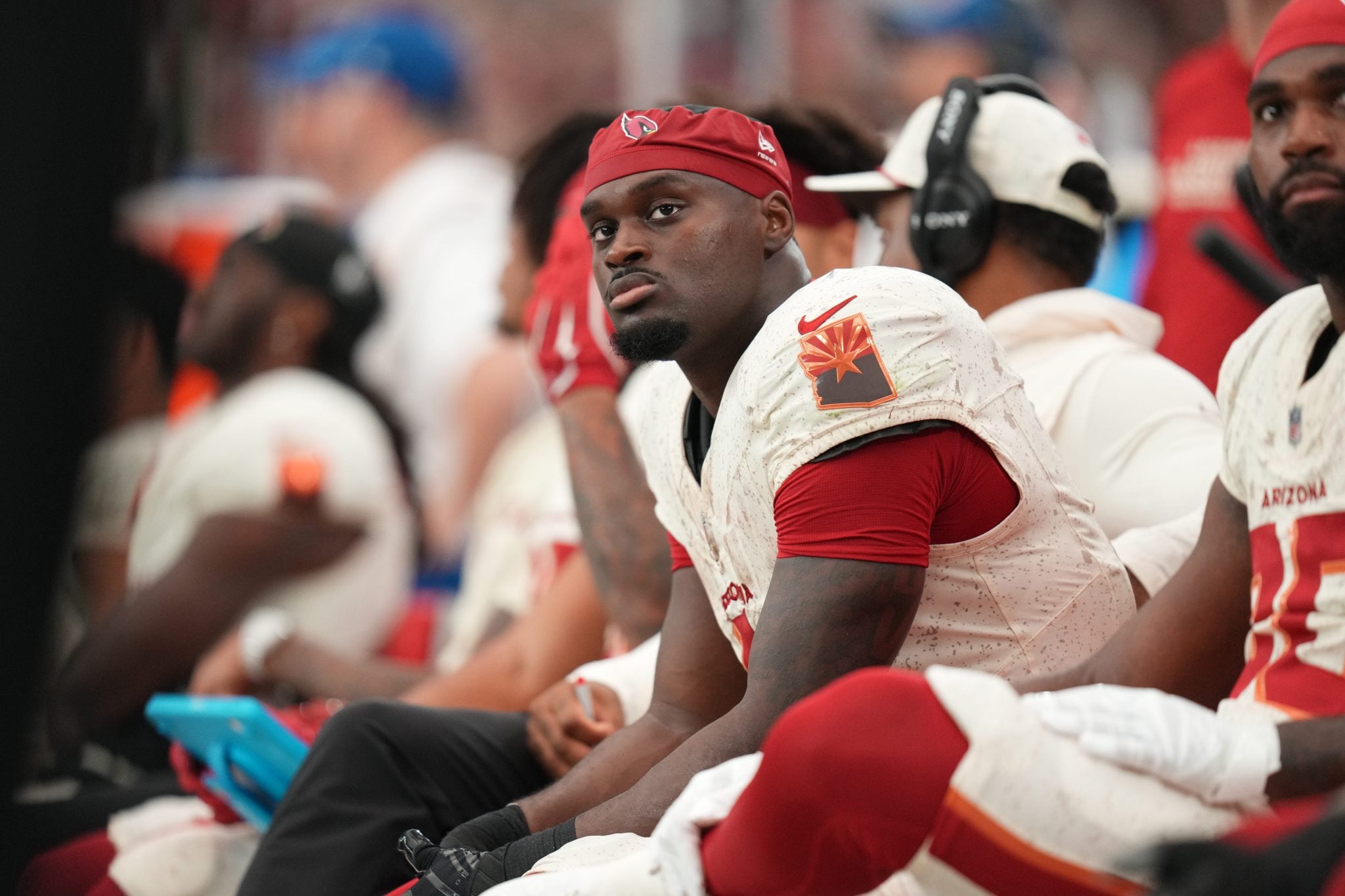 Broncos vs. Cardinals NFL Betting Odds, Picks: Arizona RB Jeremiyah Love Likely Out Again by Kevin Tompkins